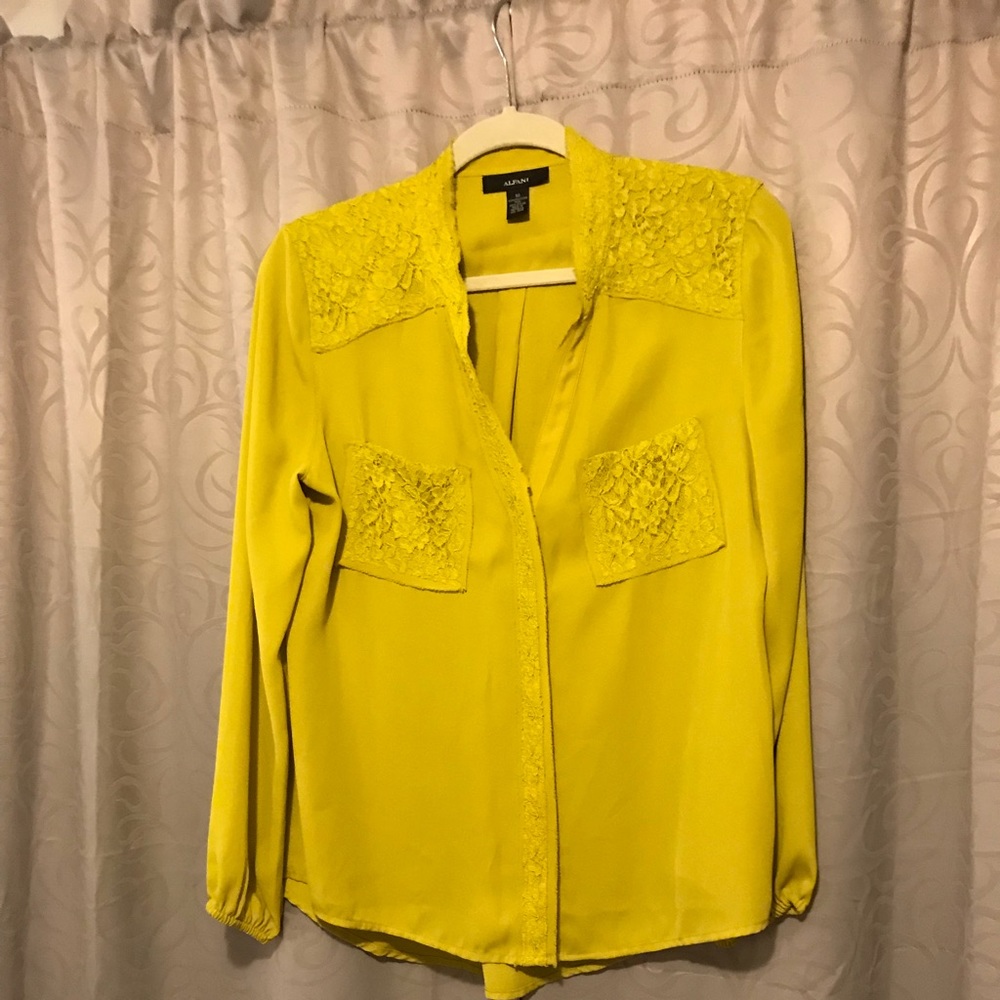 Snazzy vintage style top